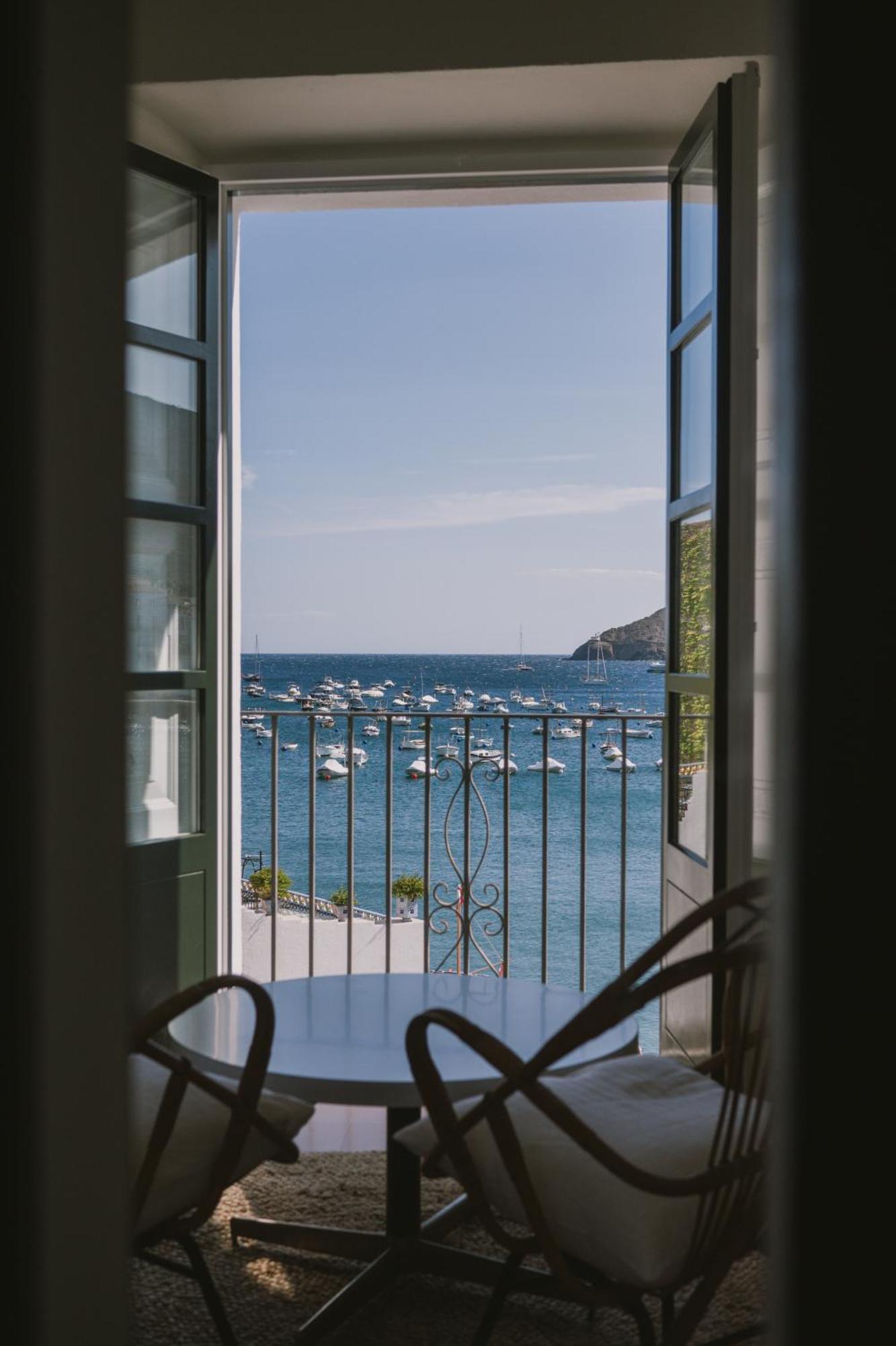 Can Set Cadaques Luaran gambar